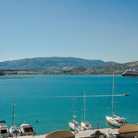 Appartement Cozy Seaside Penthouse With Sea & Mountain View. à Vólos Extérieur photo