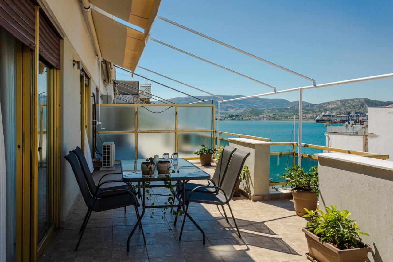 Appartement Cozy Seaside Penthouse With Sea & Mountain View. à Vólos Extérieur photo